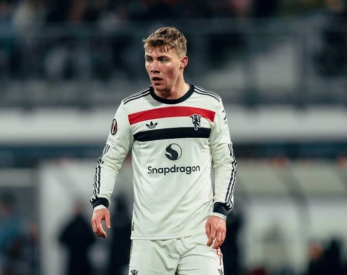 26场仅3球！曝曼联8000万欧射手将重返意甲，阿莫林放弃霍伊伦德